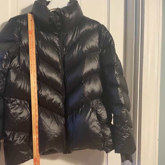 Athleta Shiny Black Puffer Jacket with Down Filling, Dare the Snow, Large - Picture 4 of 7